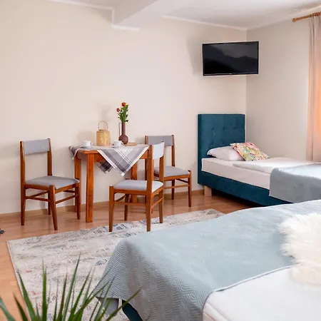 Anna - 20 Procent Termy Goracy Potok Bed & Breakfast